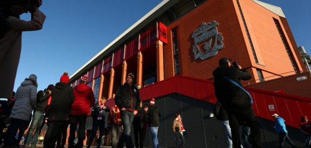 ليفربول قد يعرض كوستاس تسيميكاس في صفقة أنطوني روبنسون