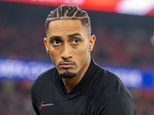 رافينيا أنه تلقى عرضًا مغريًا للانتقال إلى الدوري السعودي للمحترفين