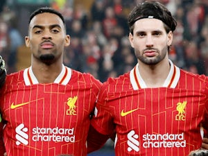 “سوف يأتي” – مدافع مانشستر يونايتد باتريك دورجو يحدد 3 تحسينات رئيسية يجب عليه القيام بها بعد انتقاله في يناير